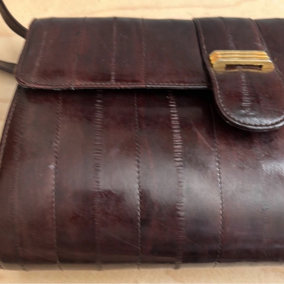 Vintage Deerskin Leather Crossbody Bag with Gold Accent - Picture 7 of 7